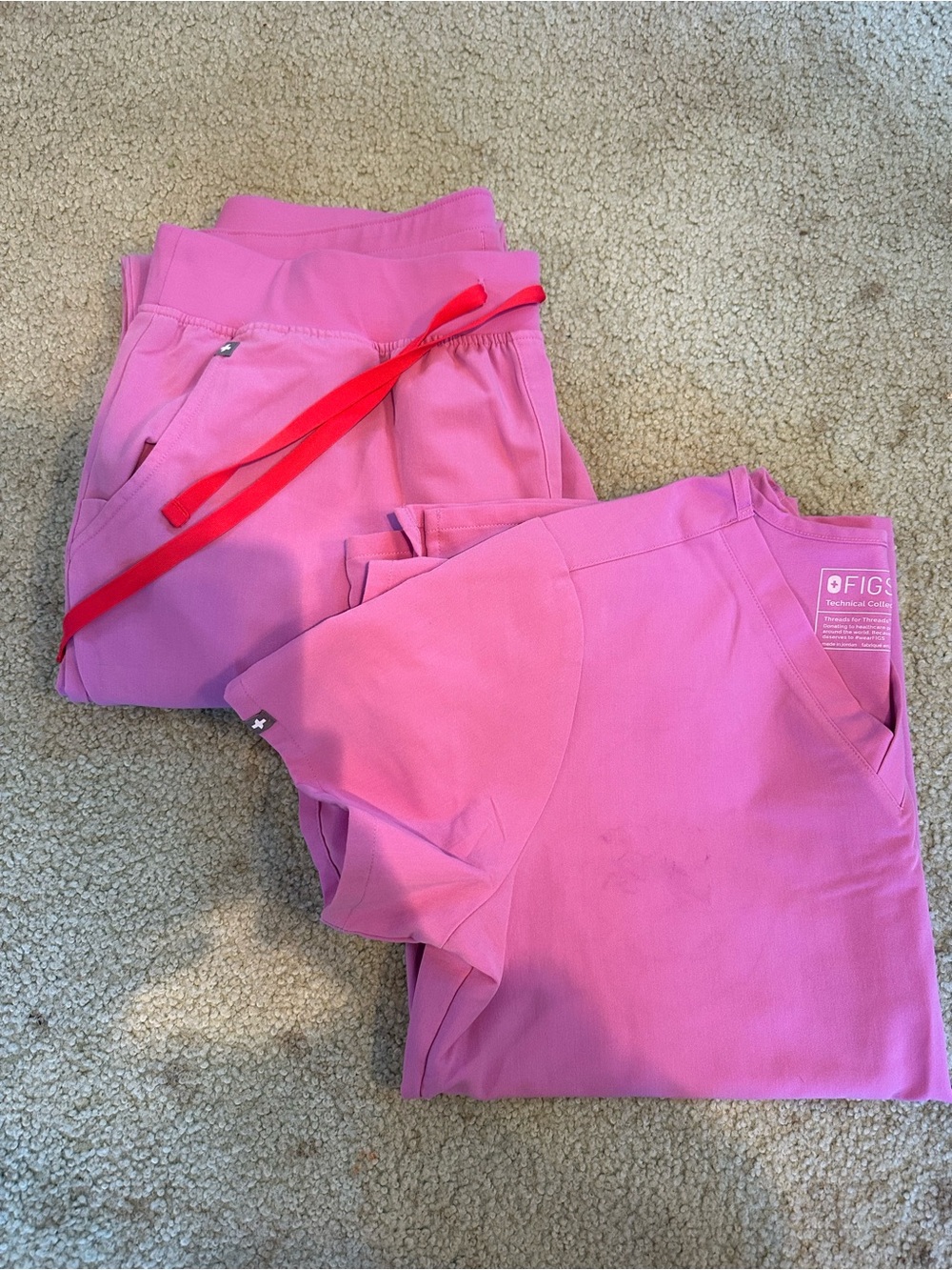 FIGS PINK CLOUD SCRUB SET- XL Bottoms, Large Top